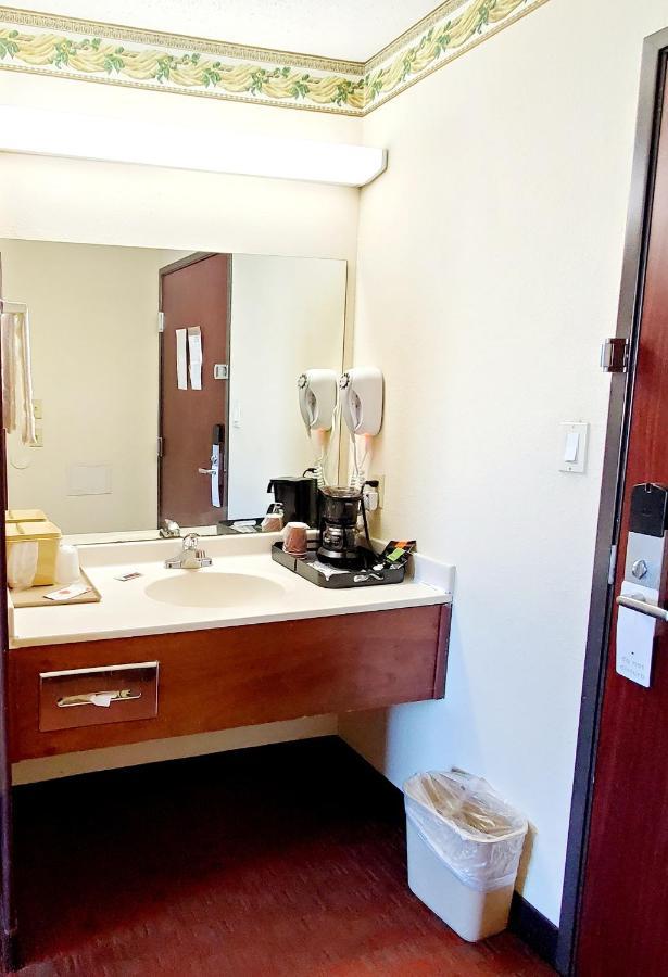 Executive Inn Alva المظهر الخارجي الصورة